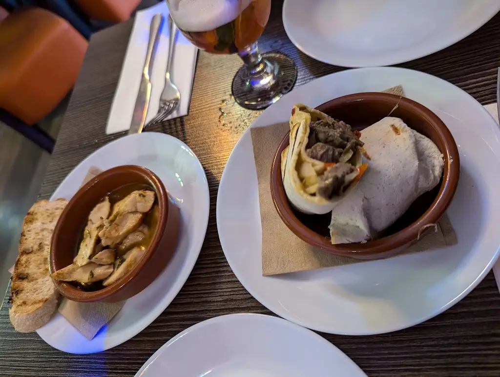 Menu_Leo's Bar & Grill_Burtonwood_image_6