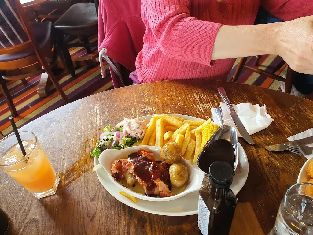 Benjamin Chung_Lymewood Farm - Farmhouse Inns_Burtonwood_review