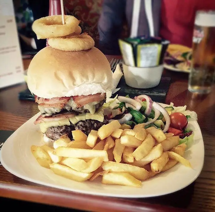 The Stirrup Cup_Burton Latimer_slider_image_3