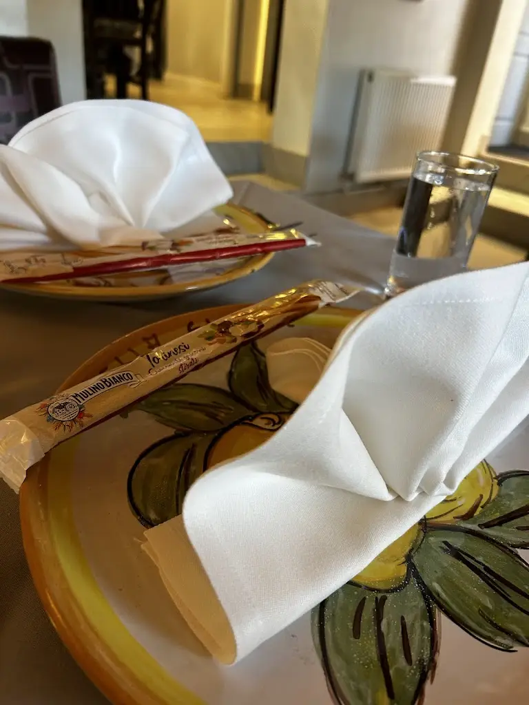 Nancy Doultsinou_Bella Sicilia_Burton Latimer_review