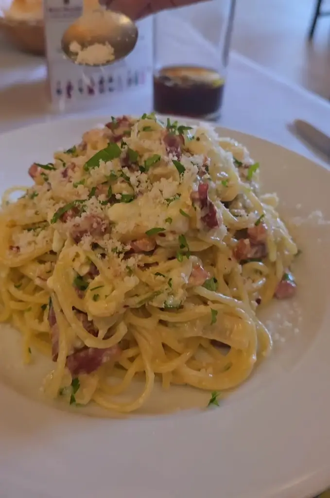 Vanessza Sör_Bella Sicilia_Burton Latimer_review