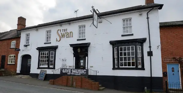 The Swan Inn_Alvechurch_slider_image_2