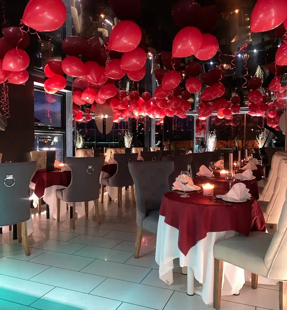 The Raj Restaurant_Burton Latimer_slider_image_1