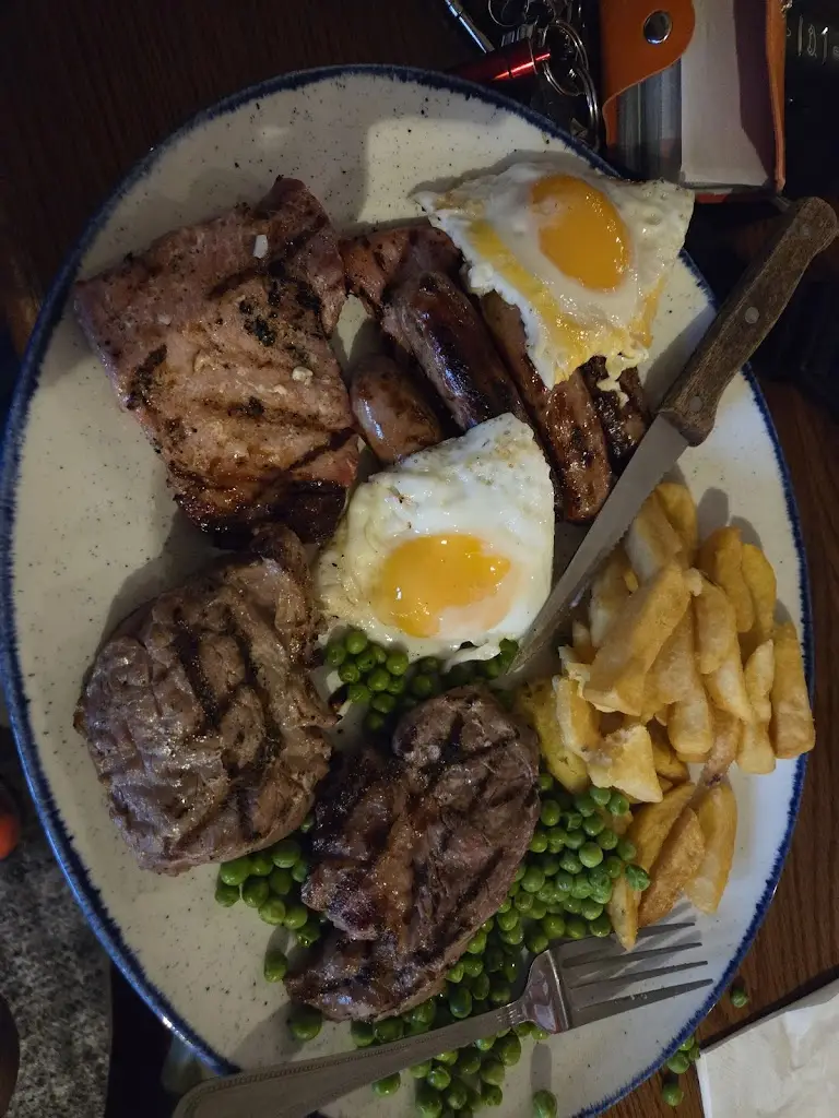 mickey_Park House_Burton Latimer_review