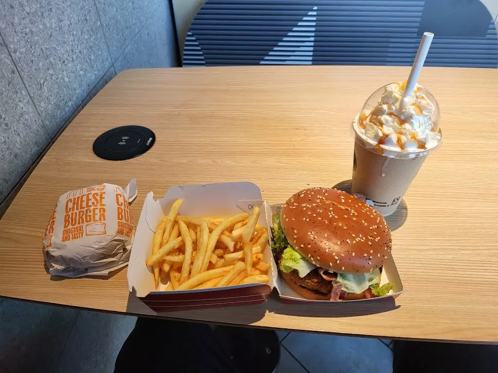 Menu_McDonald's_Burton Latimer_image_9