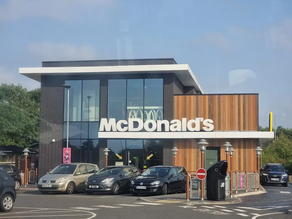 McDonald's restaurant in Burton Latimer
