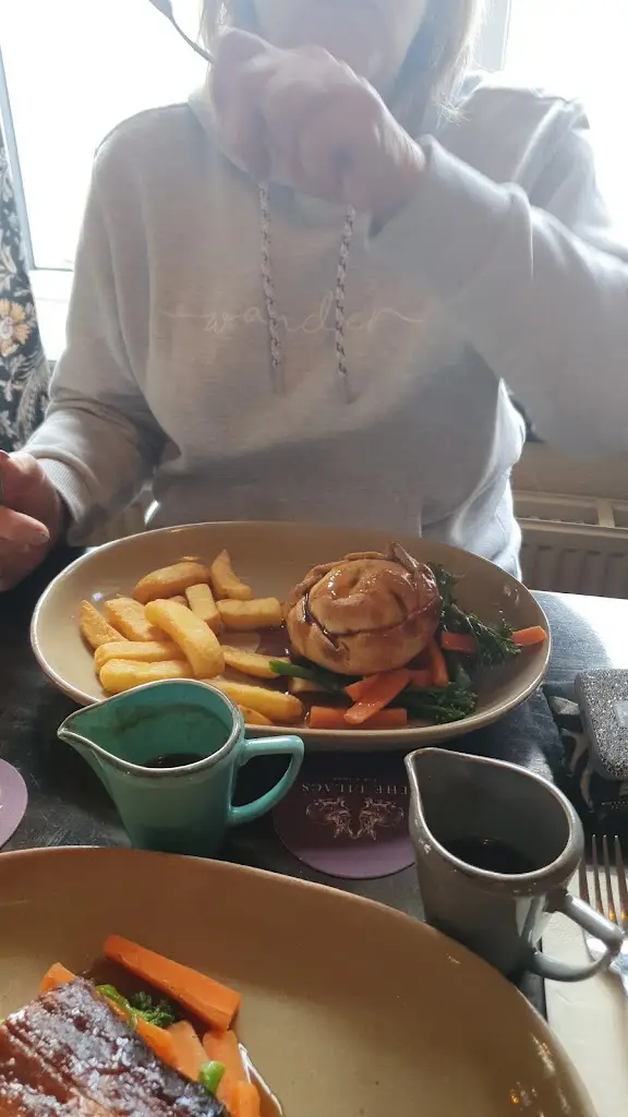 Menu_The Lilacs_Burton Latimer_image_7