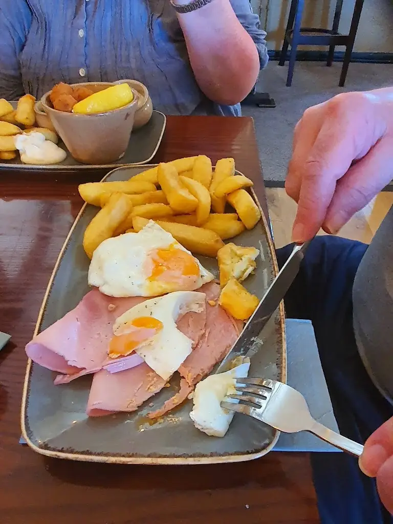 Menu_The Lilacs_Burton Latimer_image_9