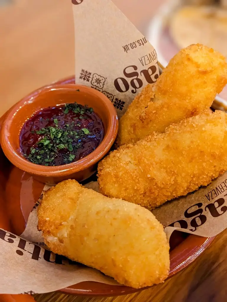 Santiago_Buxton_slider_image_3