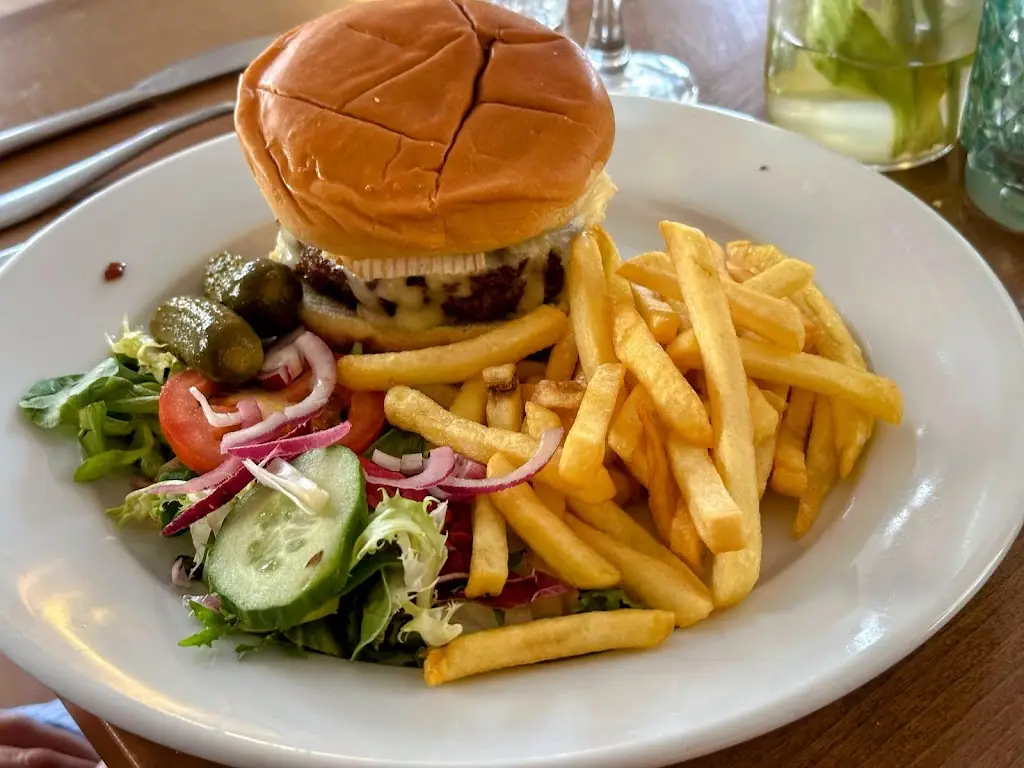 La Brasserie De La Cour_Buxton_slider_image_2