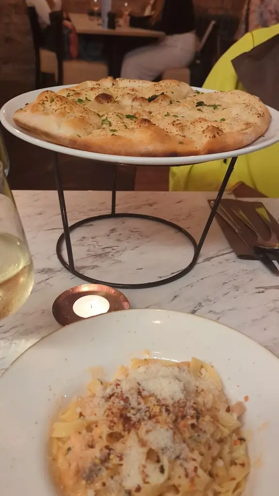 Luciano's_Buxton_slider_image_2