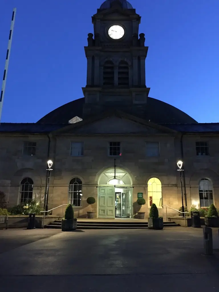 Tony Cozzolino_Dome Restaurant_Buxton_reseña