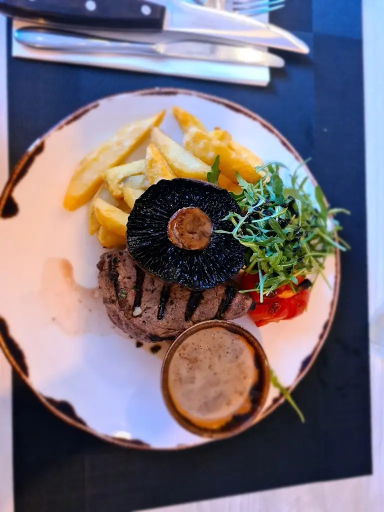 Menu_Baileys Bar & Restaurant_Buxton_image_9