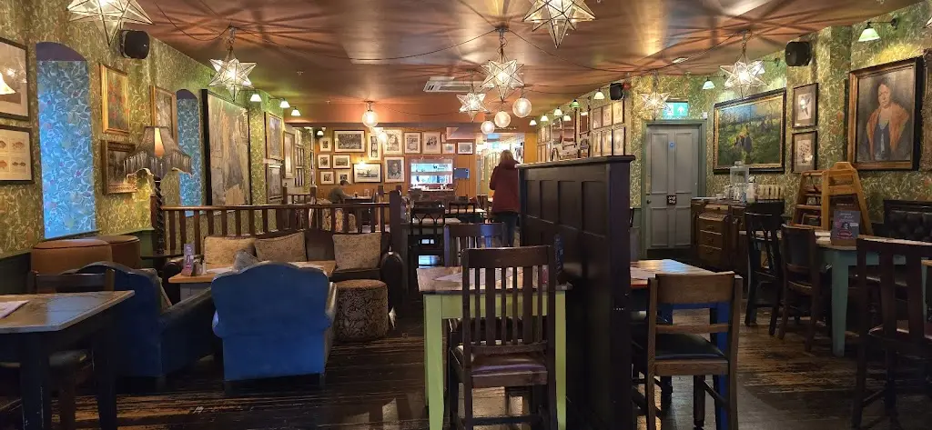 Sacro Lounge_Buxton_slider_image_3