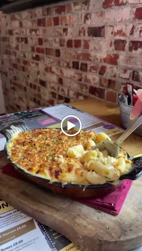 The Lone Star Buxton_Buxton_slider_image_2