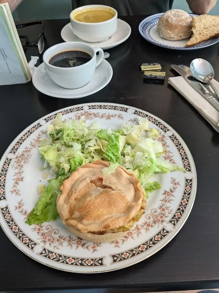 Lisa Hamilton_The Herb Garden Vegetarian bistro_Buxton_review