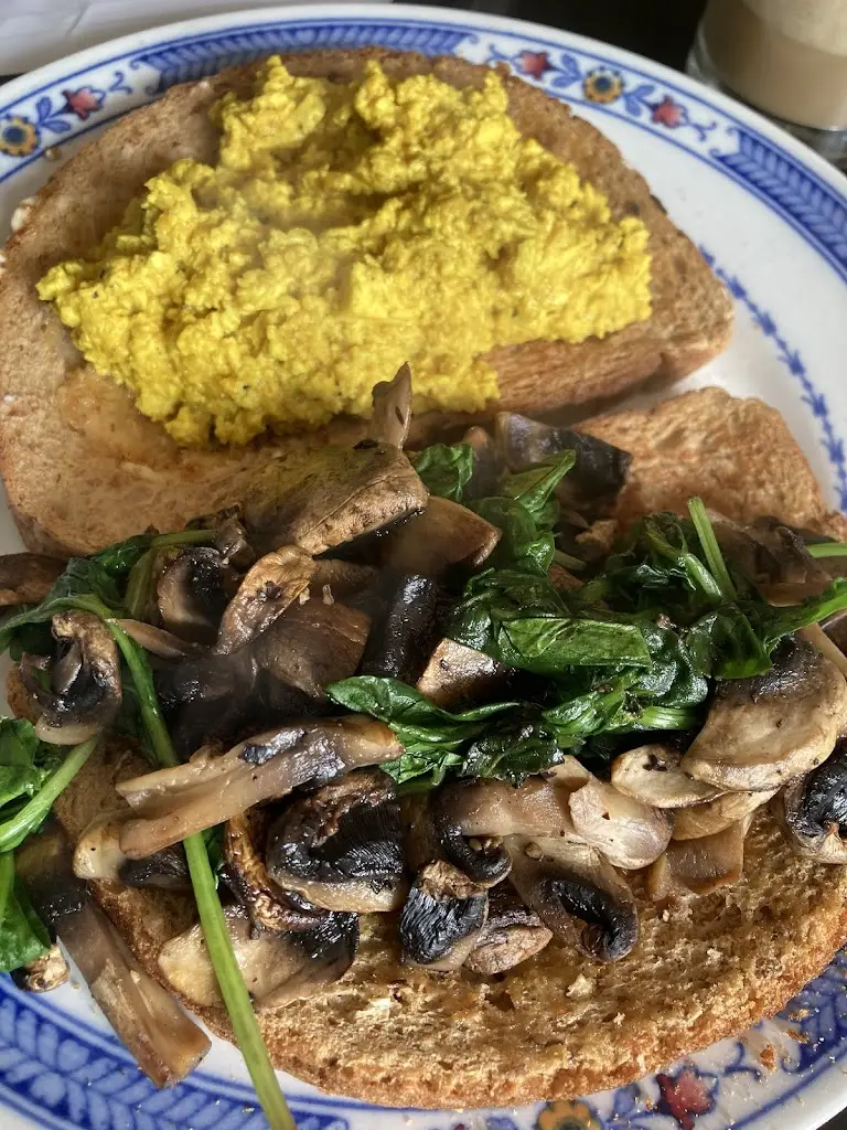 Kay Cottrell_The Herb Garden Vegetarian bistro_Buxton_review