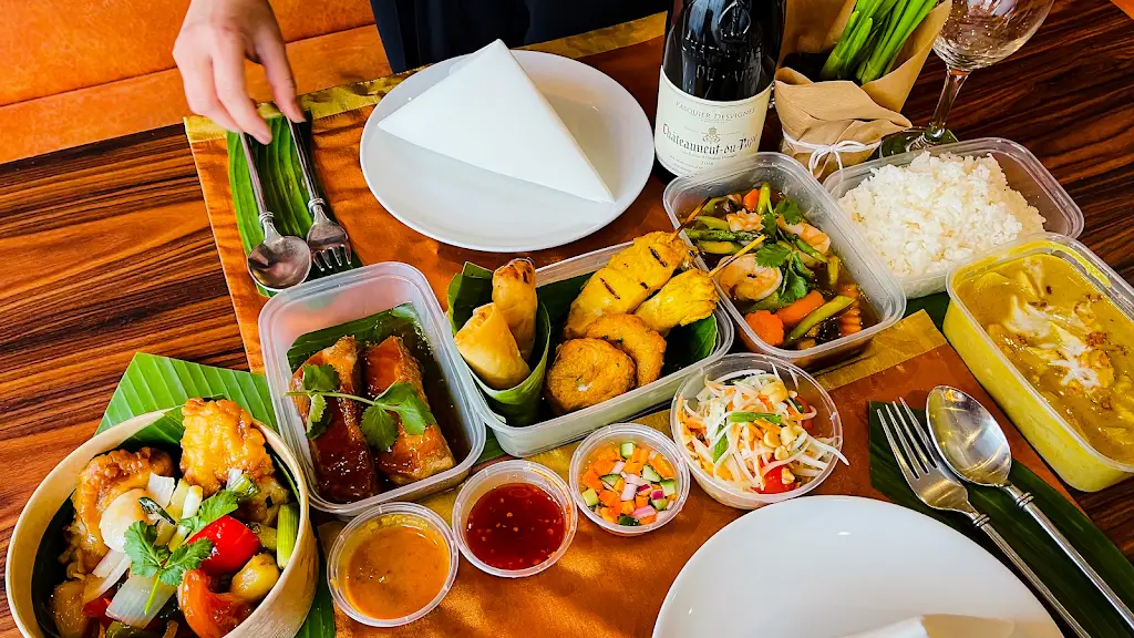 Simply Thai Restaurant_Buxton_slider_image_3