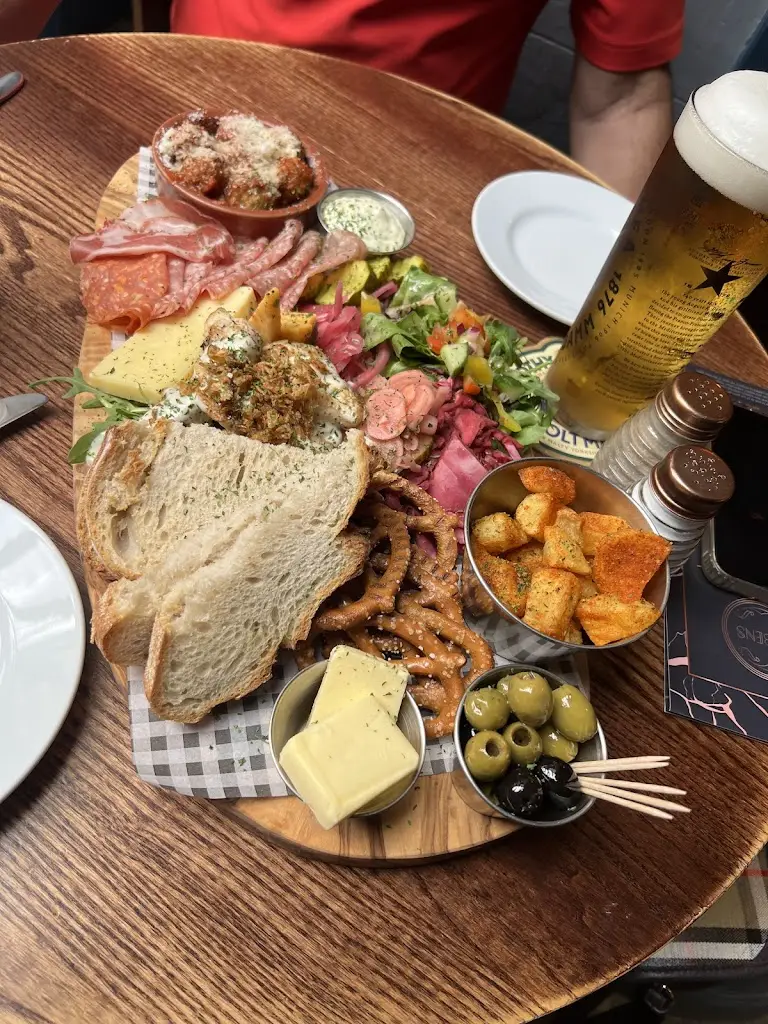 Raelene Ristevski_Lubens_Buxton_review