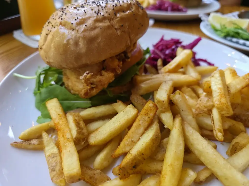 Lubens_Buxton_slider_image_3