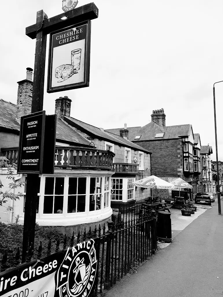 Mirk Robinson_The Cheshire Cheese_Buxton_review