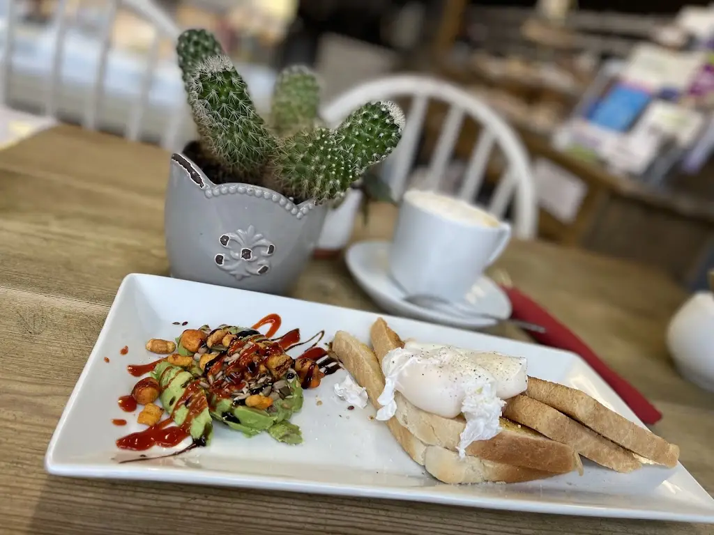 Eat at No 5_Buxton_slider_image_3