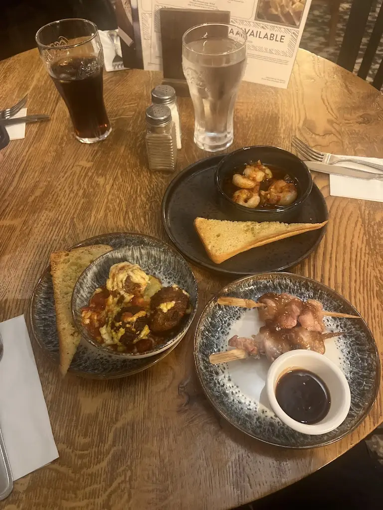 Wilson Chan_The Railway at Buxton_Buxton_Bewertung