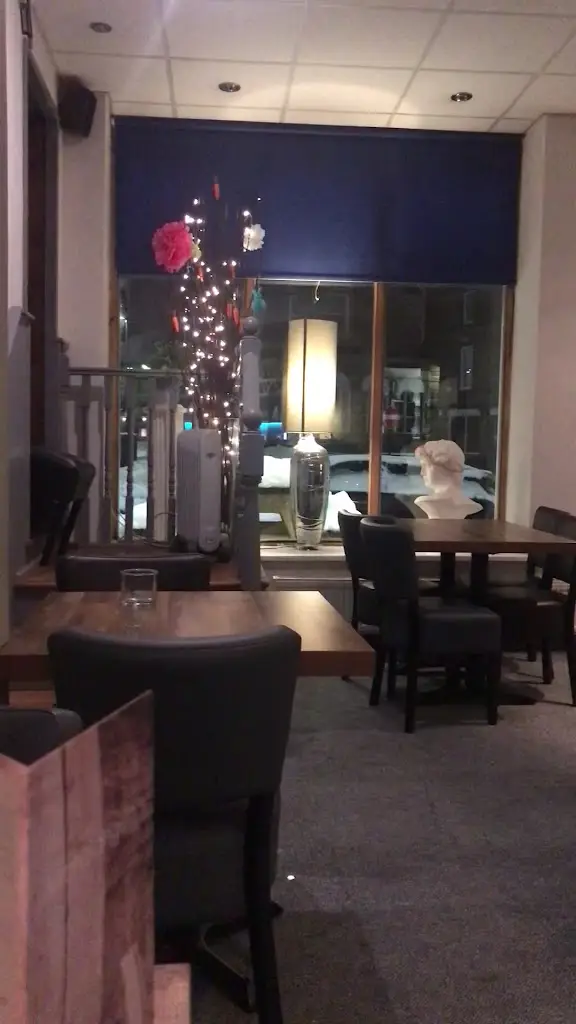 Michelangelos_Buxton_slider_image_2