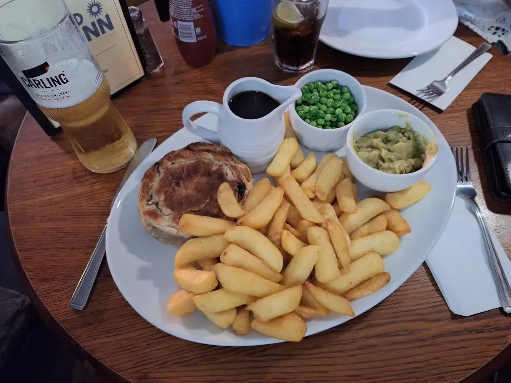 Richard H_The Old Sun Inn_Buxton_review