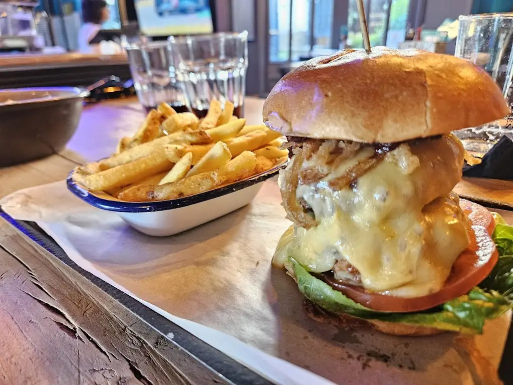 Seb Shord_BARWAN_Buxton_review