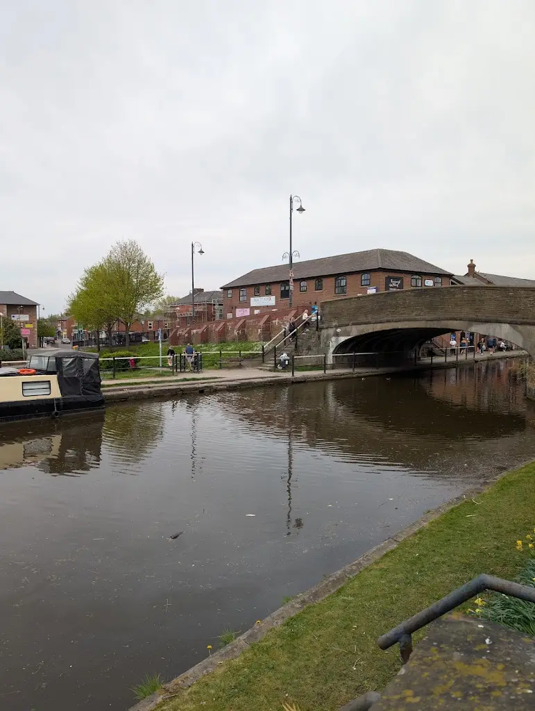 Marcus Castle_Burscough Wharf_Burscough_review