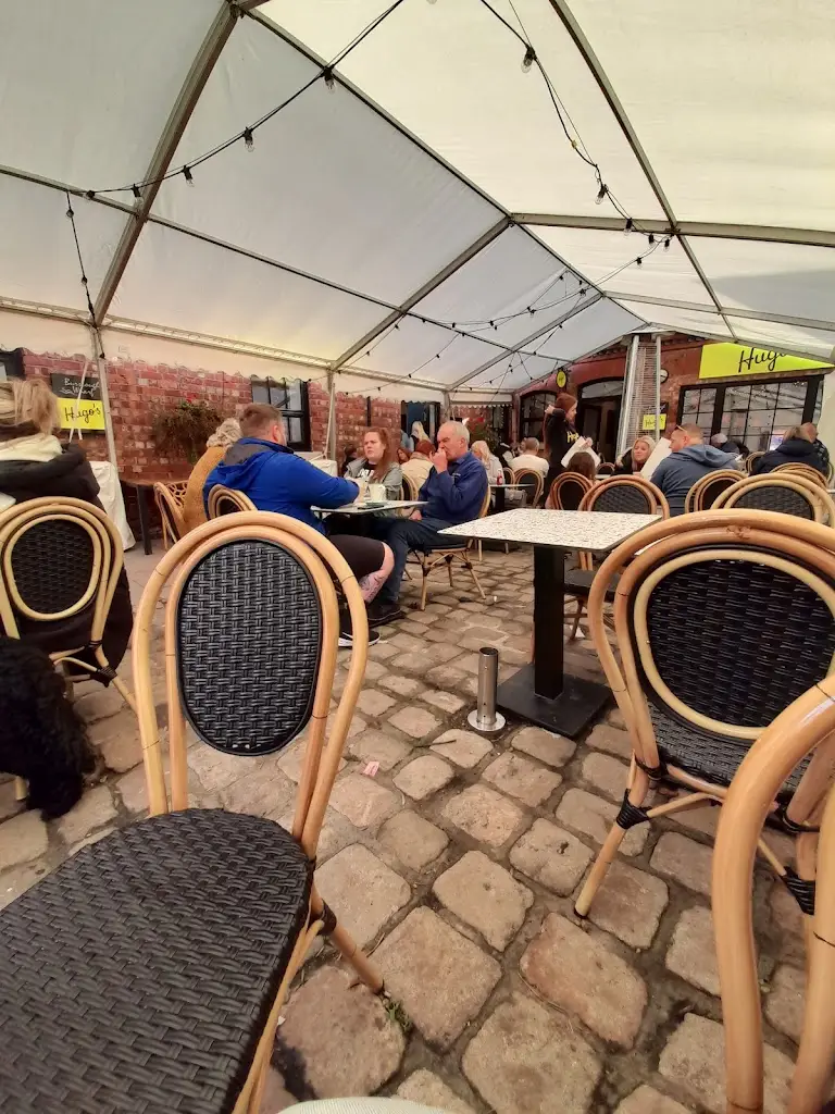 Martin Edwards_Hugo's Cafe Bar_Burscough_review