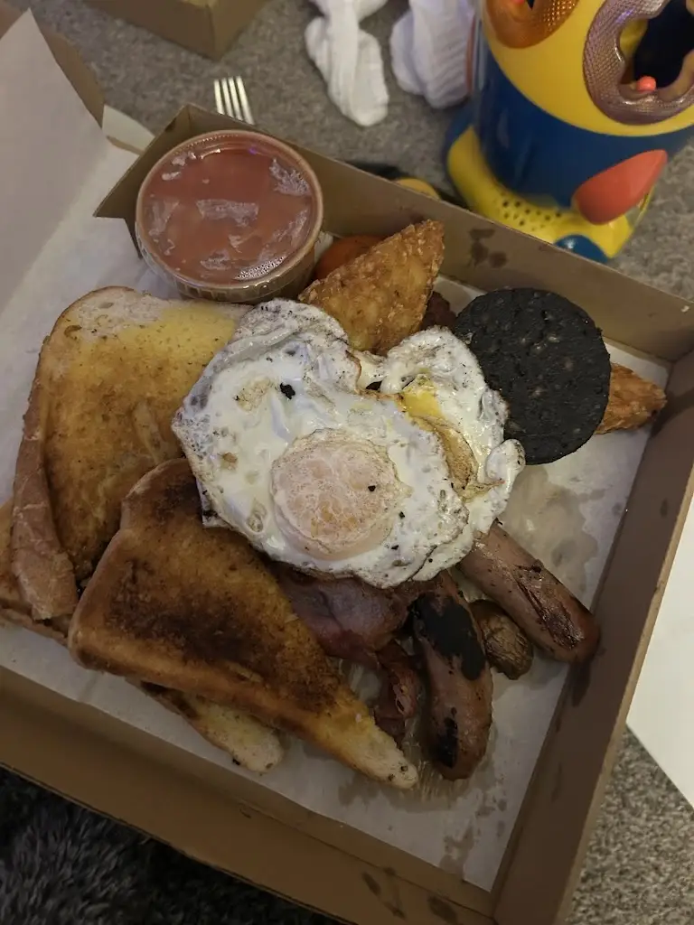 Hannah Lloyd_Only Scrans Burscough_Burscough_review