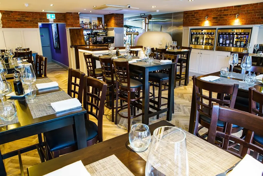 Cork and Crust restaurant in Alvechurch