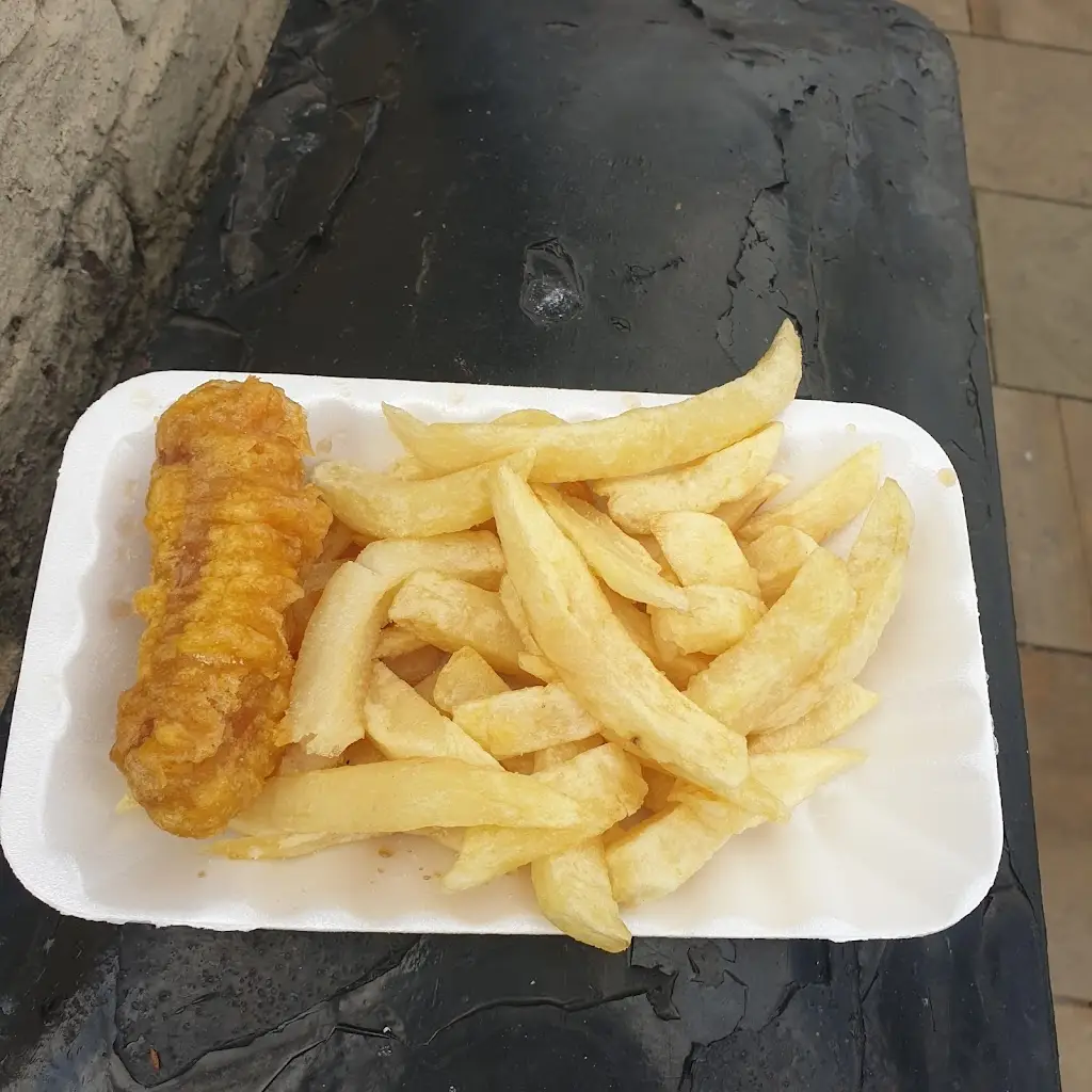 Threeps X_Mick's Caistor Chippy_Caistor_review