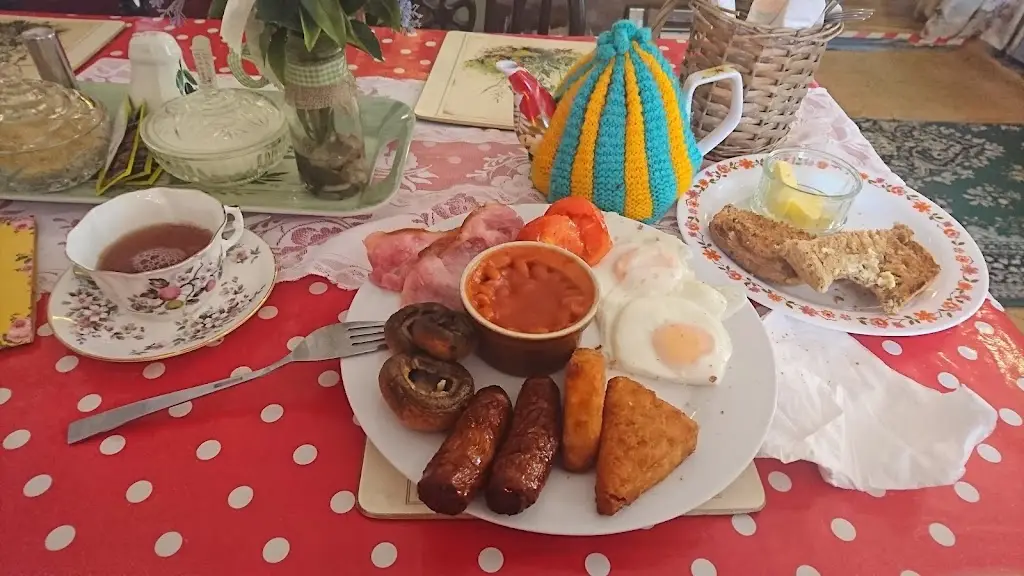 Menu_Miss Molly's Tea Room_Camborne_image_2