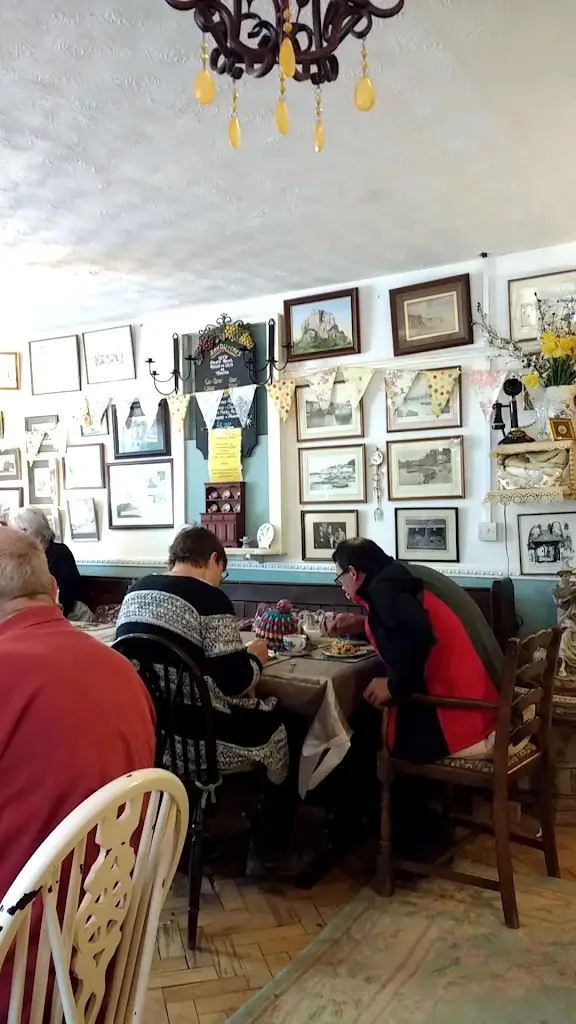 Miss Molly's Tea Room_Camborne_slider_image_2