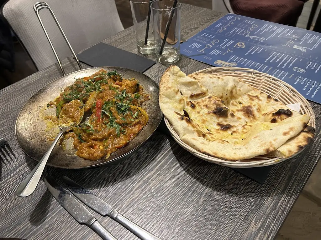 Aditi Dewra_360 Bar & Grill_Calverton_review