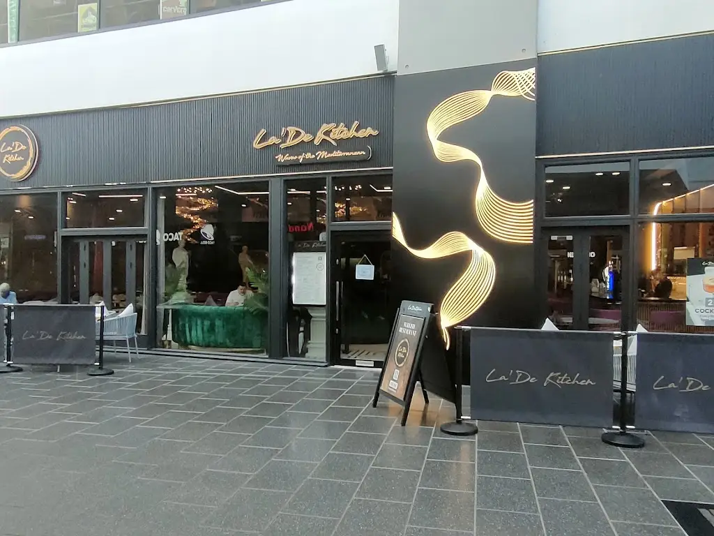 La'De Kitchen Camberley restaurant in Camberley