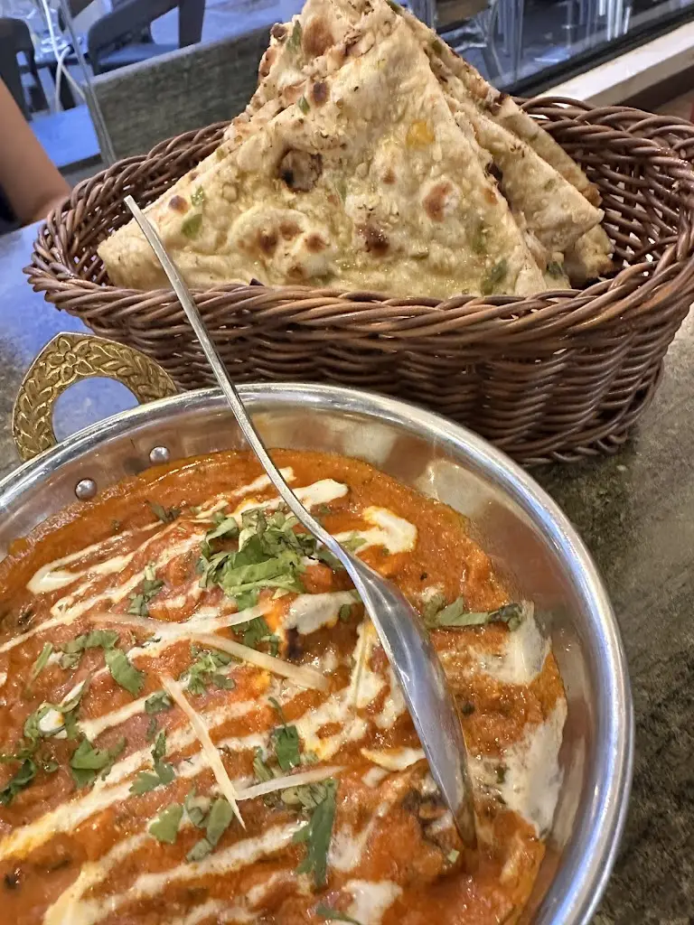 Ishu Chauhan_Roti Corner Camberley_Camberley_review