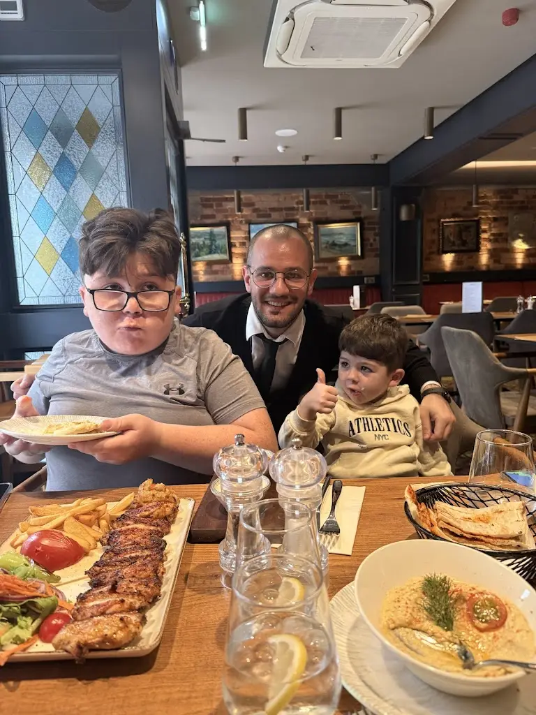 Neil Woodward_Troy Meze Grill Bar_Camberley_review