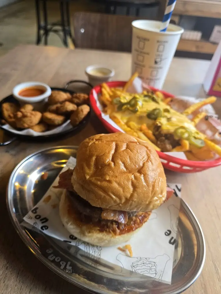 Alex Boucher_7Bone Burger Co_Camberley_review