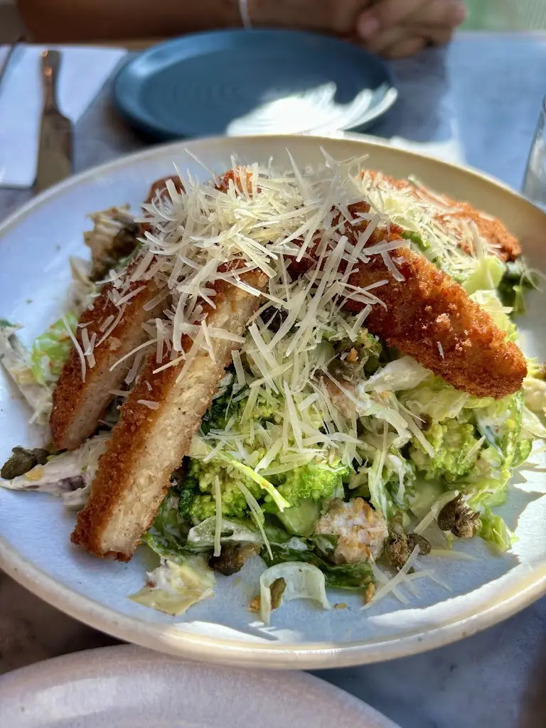 Luna Fox_Mildreds Camden_Camden Town_review