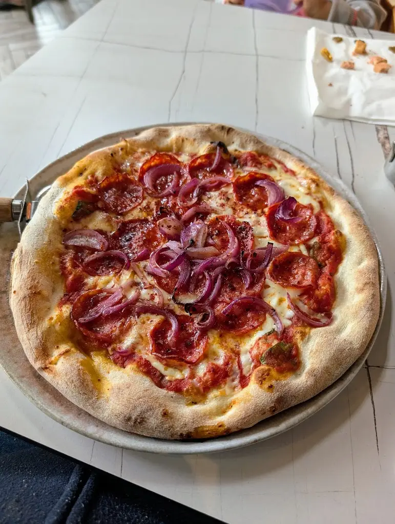 Richard Lupton_La Luna_Calderdale_review