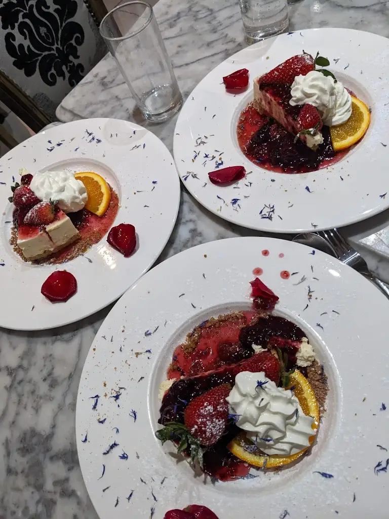 Menu_Valentinos_Acomb_image_8