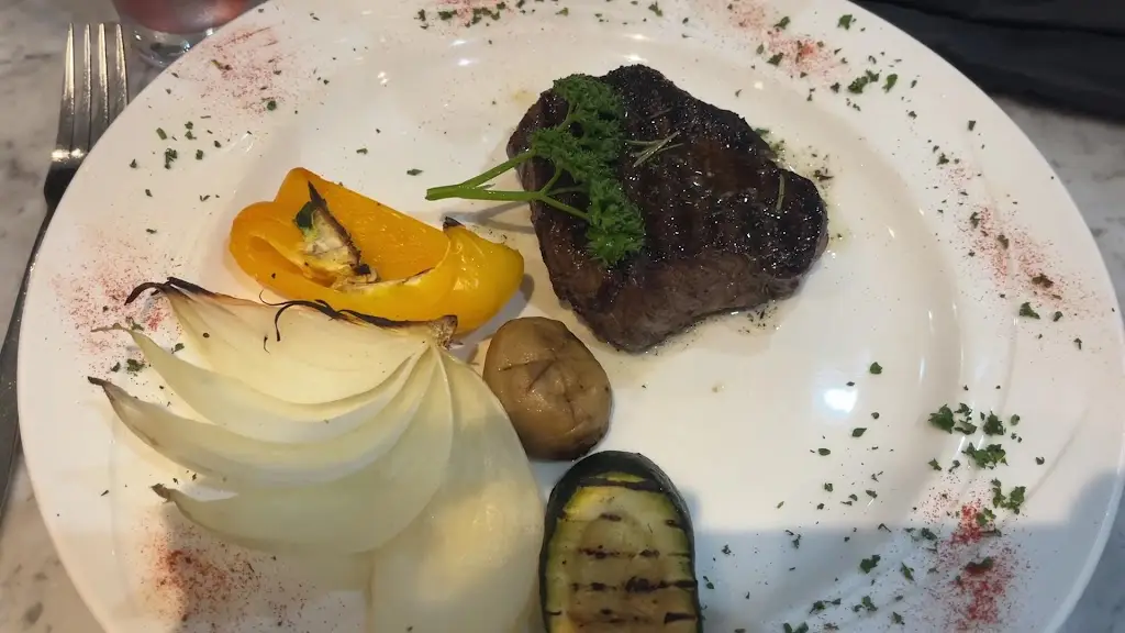 Valentinos_Acomb_slider_image_2