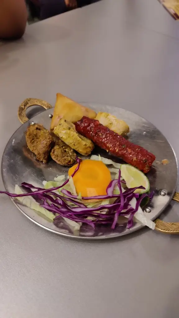 Menu_Nepalese Gurkha Restaurant_Camelford_imagen_6