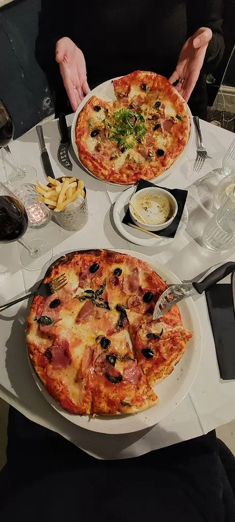 Dave T_Divine on The Green_Calne_review