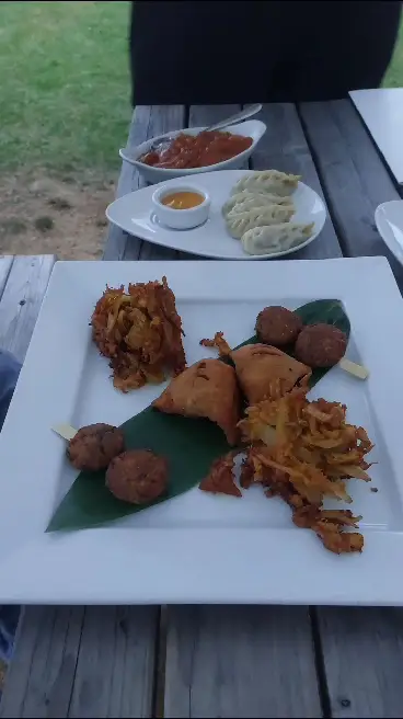 Gurkha Baynjan Restaurant_Calne_slider_image_2