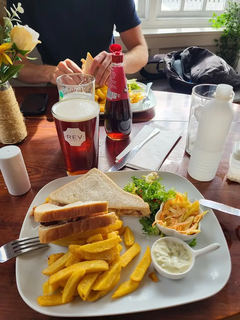 Brian Tucker_The Black Horse at Cherhill_Calne_review